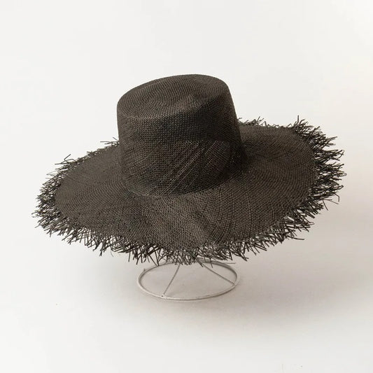 Fashion Trend Flat Top Straw Classic Treasure Grass Sun Protection Hat Outdoor Beach Hat Designer Black Cap