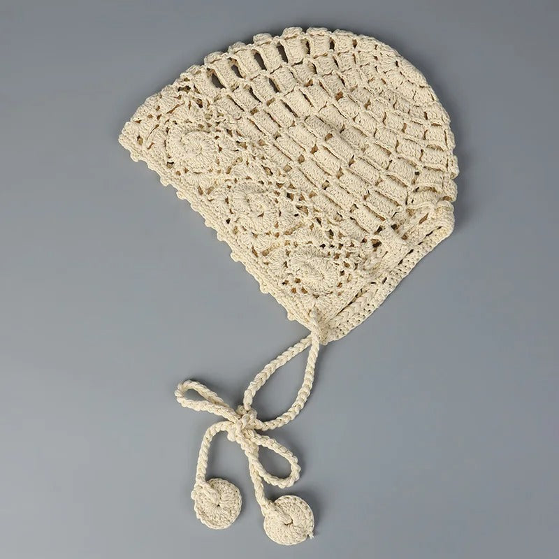 New Handmade Fashion Crochet Lace Knit Hat Spring Summer Ball Fringe Ear Strap Hat Red Ladies Crochet Hat Floral Skull Cap