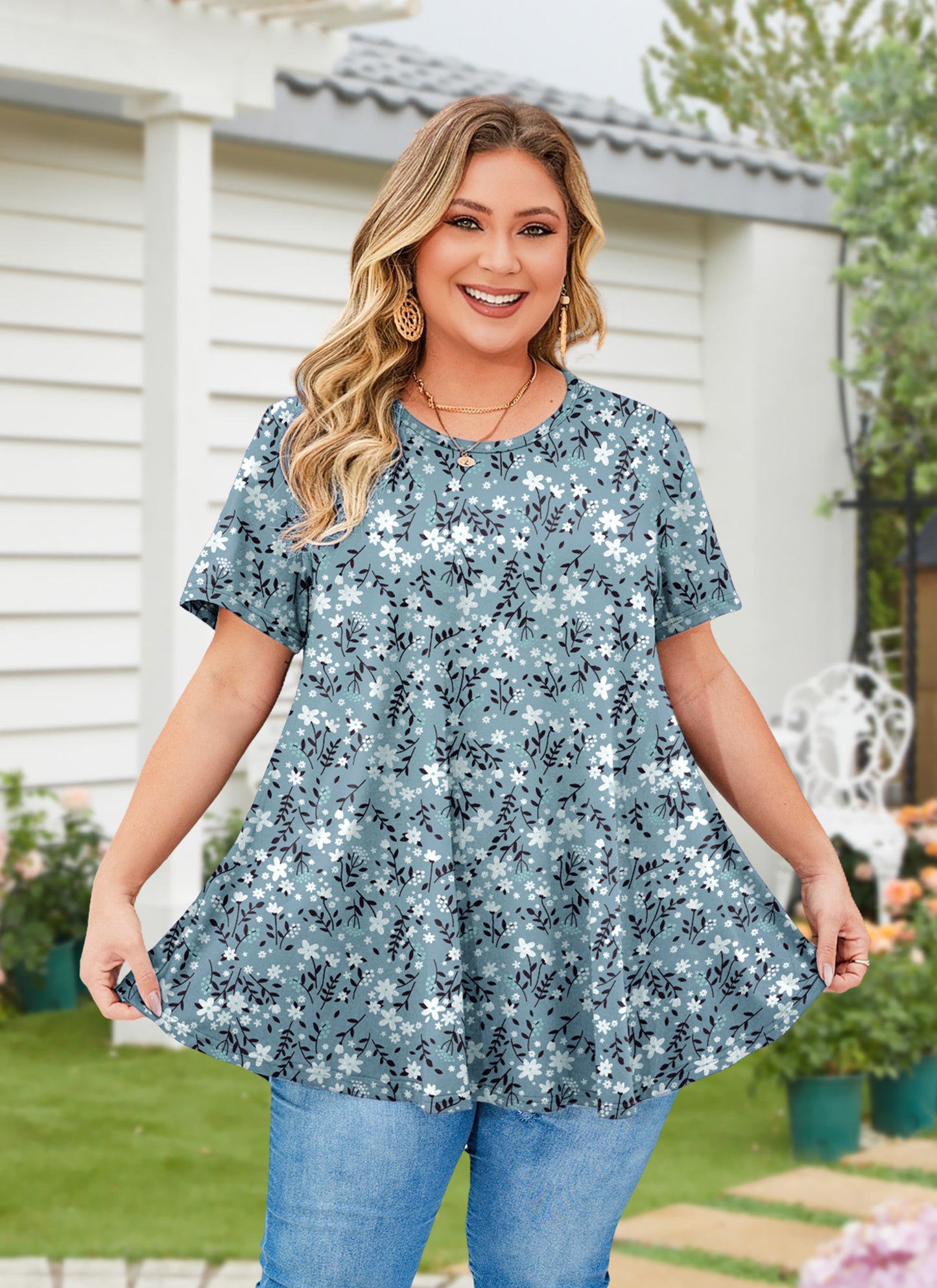 Womens Plus Size Tops Short Sleeve Swing Flare Flowy Tunic Loose Fit Summer Casual Blouses to Wear with Leggings Teals White Tops