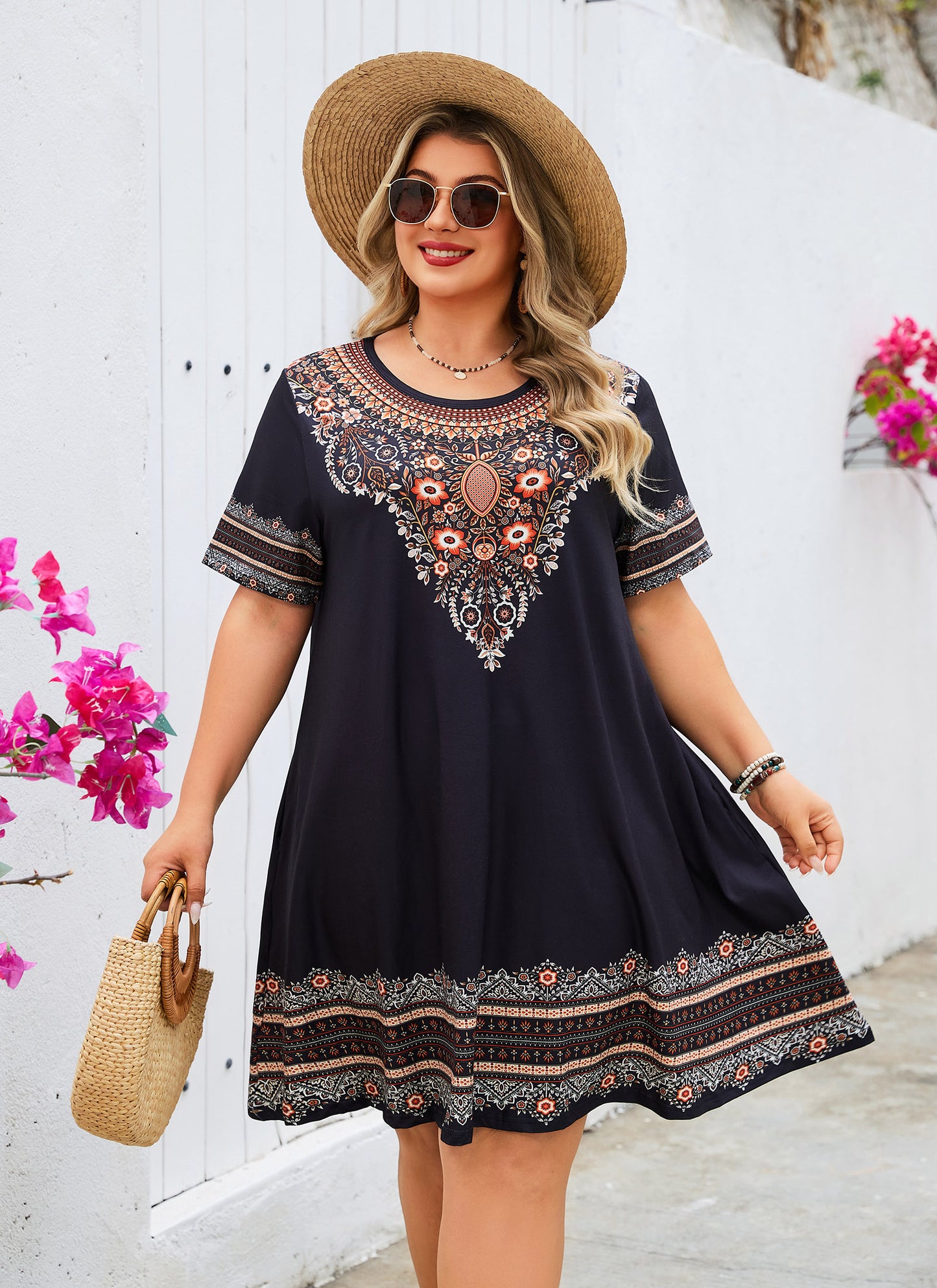 Women's Casual T-Shirt Dress Plus Size Summer Short Sleeve Crewneck Swing Dresses Beach Vacation Black Dress Floral