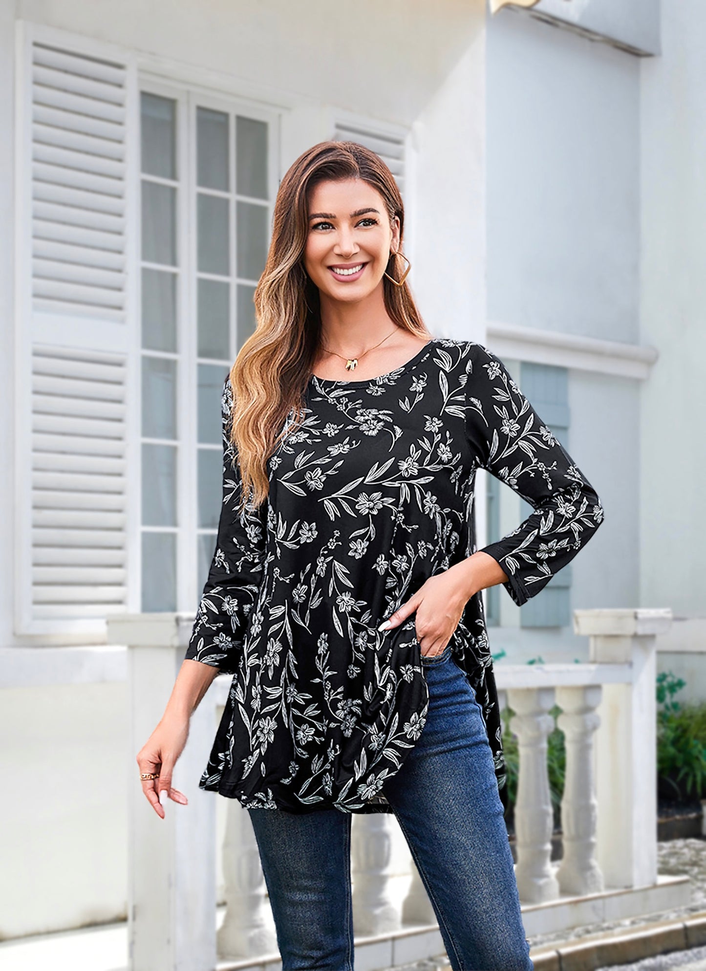 Womens Tunic Tops 3/4 Sleeve Plus Size Crew Neck Swing Flare Loose Fit T-Shirt Blouses to Wear with Leggings Tunics Black Floral White