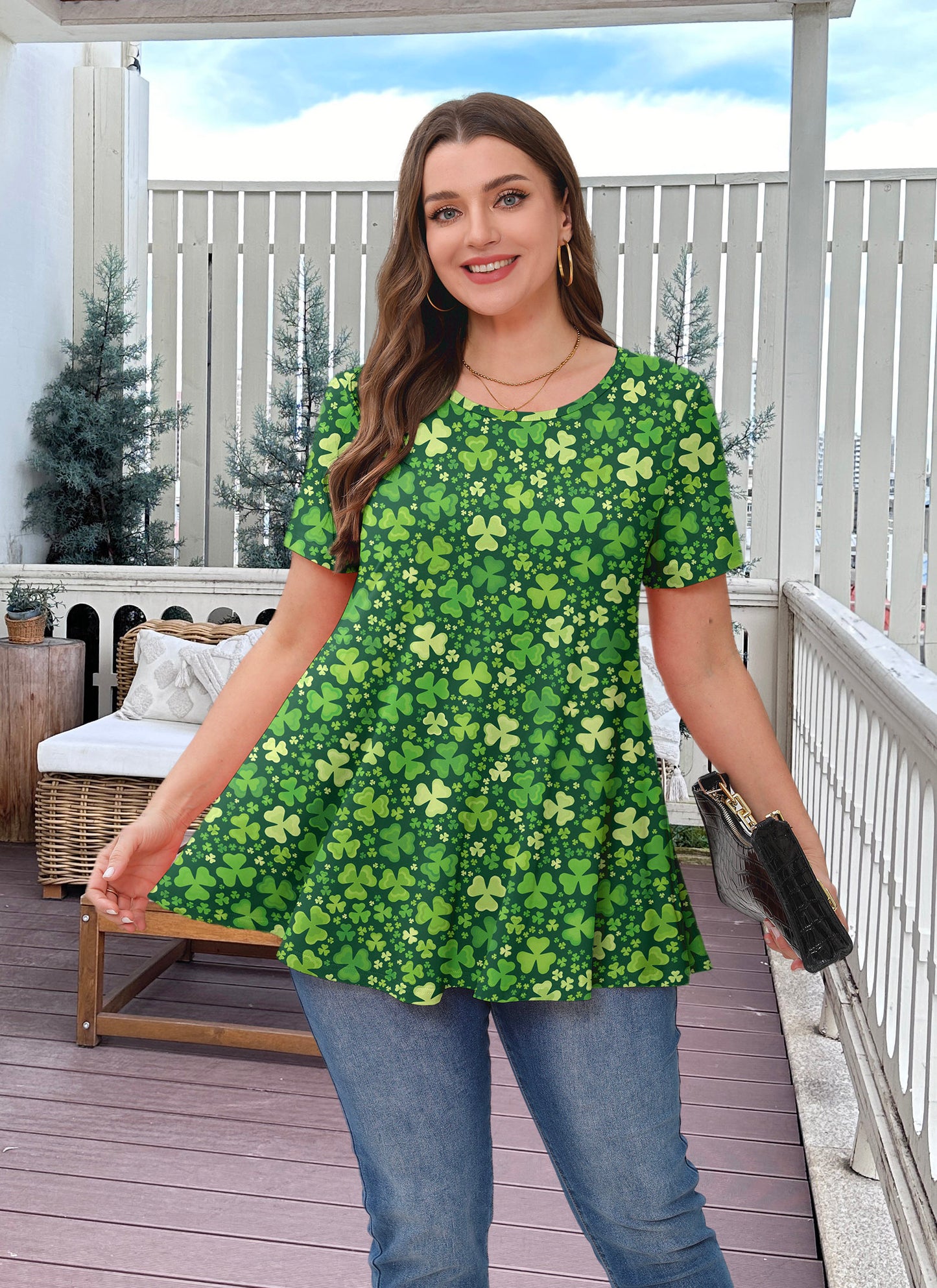 Tunic Tops for Women Plus Size Short Sleeve Crew Neck Swing Flare Loose T-Shirt Blouses to Wear with Leggings B20 SATXGY
