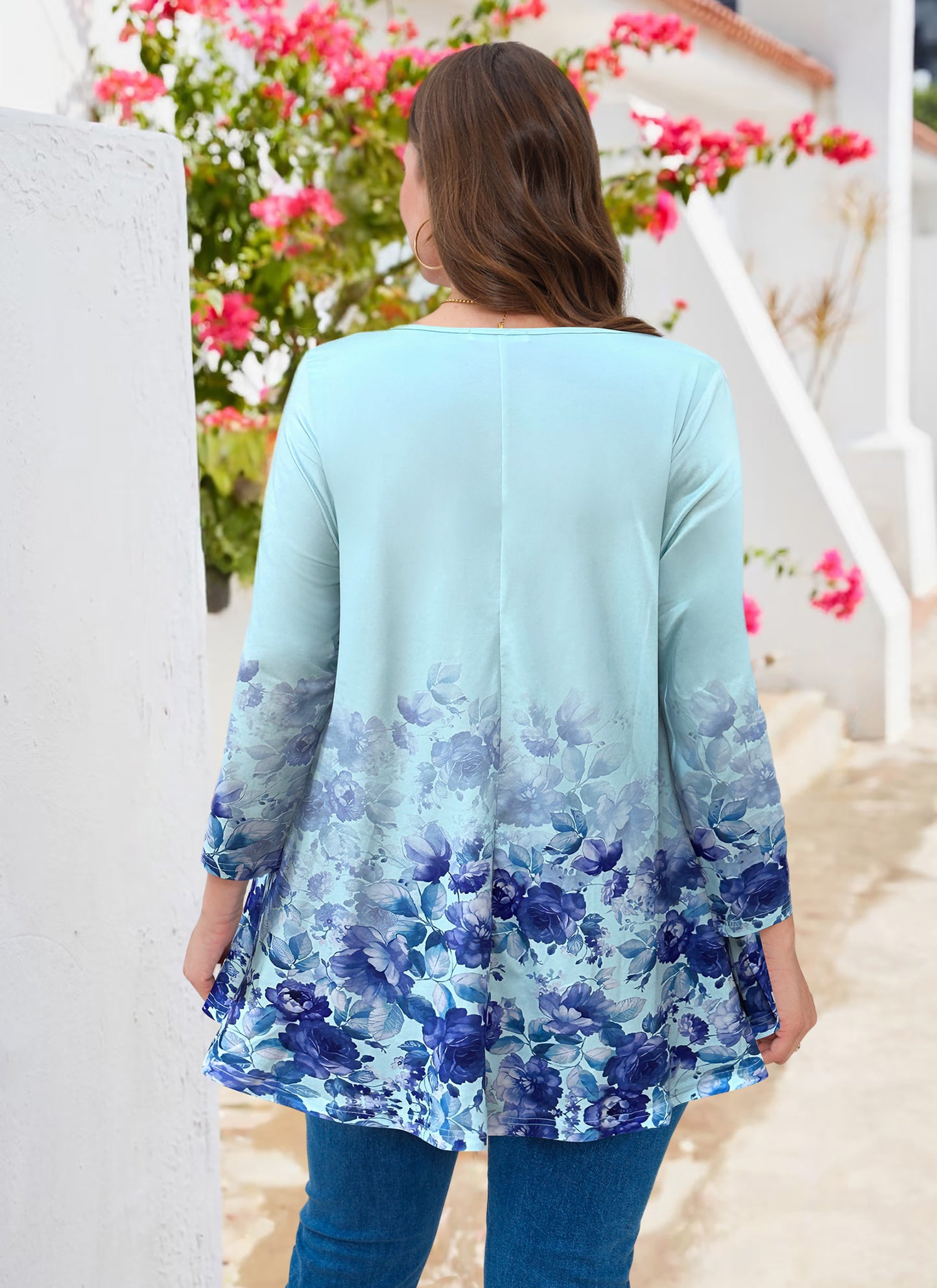Womens Tunic Tops 3/4 Sleeve Plus Size Crew Neck Swing Flare Loose Fit T-Shirt Blouses to Wear with Leggings Blue Floral Tunics