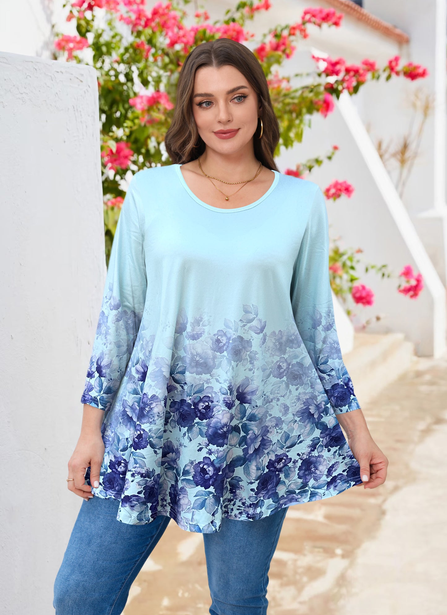 Womens Tunic Tops 3/4 Sleeve Plus Size Crew Neck Swing Flare Loose Fit T-Shirt Blouses to Wear with Leggings Blue Floral Tunics