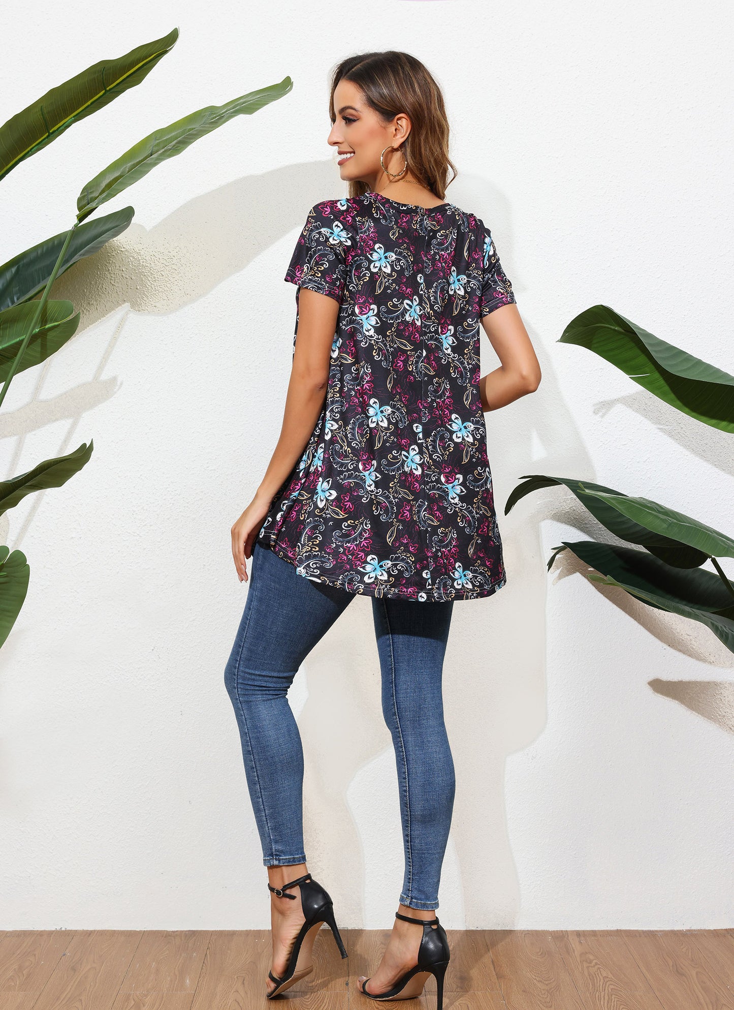 Tunic Tops for Women Plus Size Short Sleeve Crew Neck Swing Flare Loose T-Shirt Blouses to Wear with Leggings B6 SATXBF