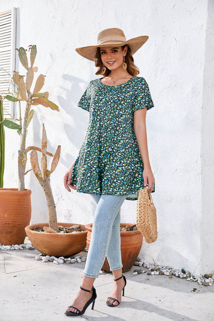 Tunic Tops for Women Plus Size Short Sleeve Crew Neck Swing Flare Loose T-Shirt Blouses to Wear with Leggings B8 SATXGS
